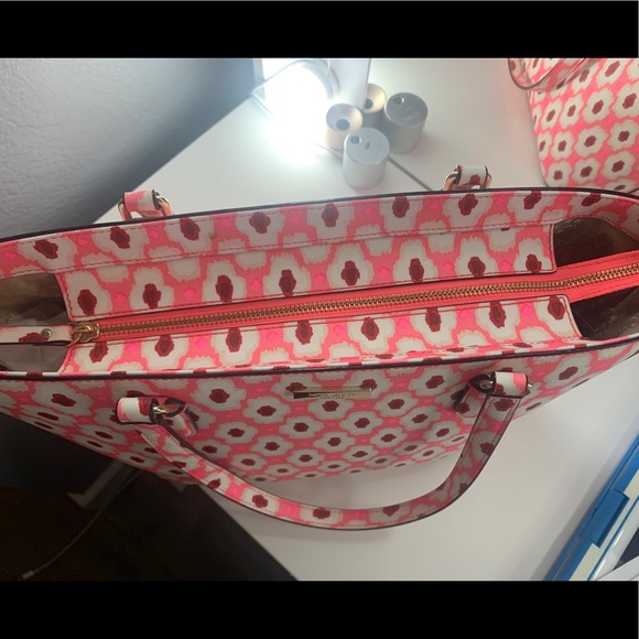 KATE SPADE TOTE ♠️💗 - Picture 4 of 4